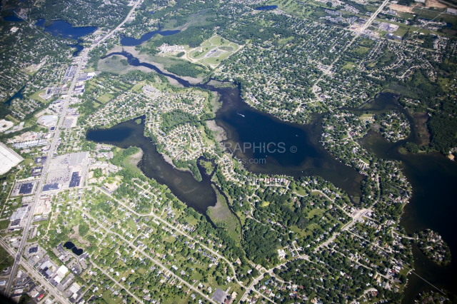 Woodhull Lake & Eagle Lake in Oakland County, Michigan