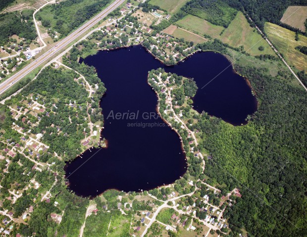 Horseshoe Lake in Washtenaw County, Michigan